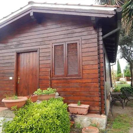 Holiday home Bungalous Nella Campagna Di Roma Minimun 4 Persons