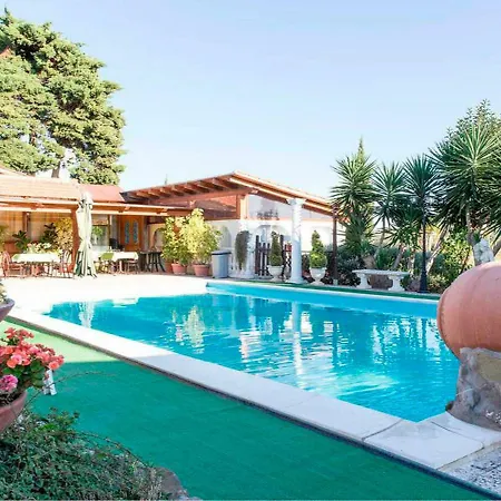 Holiday home Bungalous Nella Campagna Di Roma Minimun 4 Persons